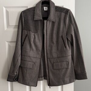CAbi Black, Gray & Tan Houndstooth Blazer
